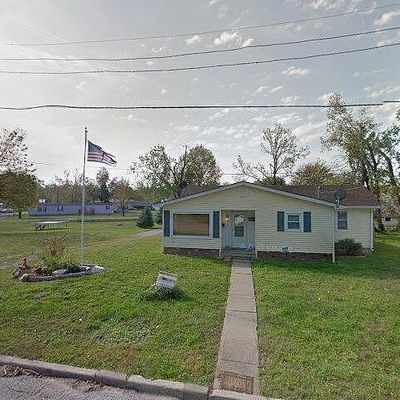 415 E Oak St, Oakland City, IN 47660