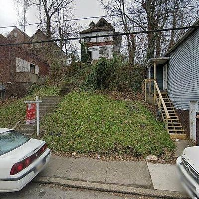 421 423 425 N State St, Clairton, PA 15025