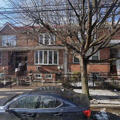 4325 Carpenter Ave, Bronx, NY 10466