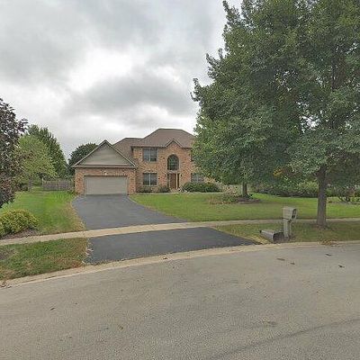 433 Camden Cir, Oswego, IL 60543