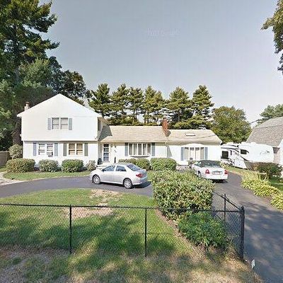 54 Pond St, Holbrook, MA 02343