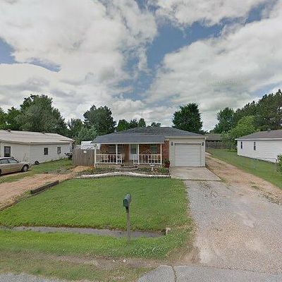 5601 Gene St, Paragould, AR 72450