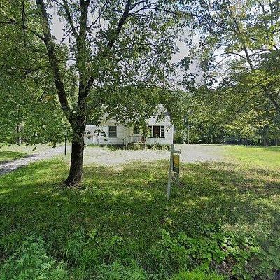 5782 N Edinburg Rd, Edinburg, PA 16116