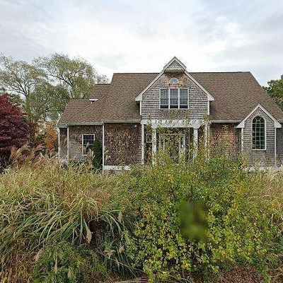 5 Wamphassuc Rd, Stonington, CT 06378