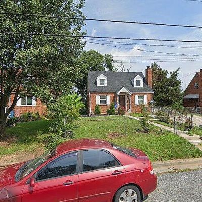 5024 56 Th Ave, Hyattsville, MD 20781