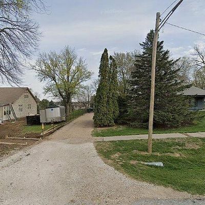 512 E Vine St, Yutan, NE 68073