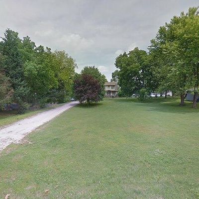 62 E Haller Dr, East Alton, IL 62024