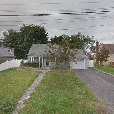 64 Seley Dr, North Babylon, NY 11703