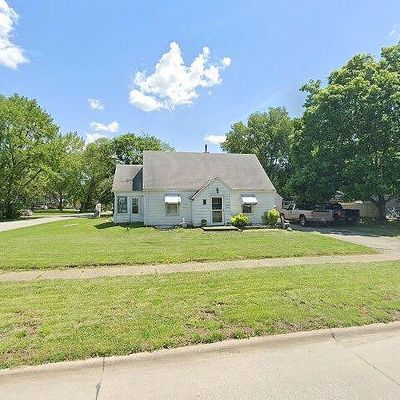 645 N 1 St St, Carlisle, IA 50047