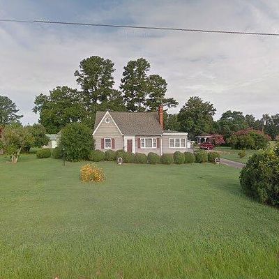 6611 Rolfe Hwy, Dendron, VA 23839