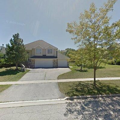 6667 Rolling Hedge Ln, Rockford, IL 61108