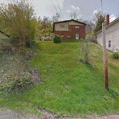 683 Grant Ave, Carnegie, PA 15106