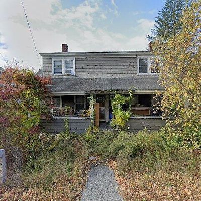 687 Main St, North Oxford, MA 01537