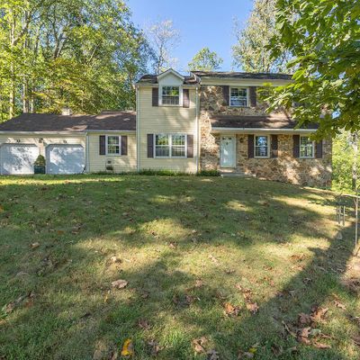 60 Henderson Ln, Downingtown, PA 19335