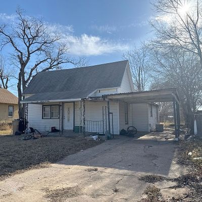 605 W Avenue A, Hutchinson, KS 67501