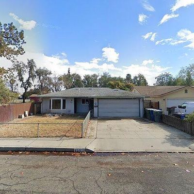 609 Riverside Ave, Chowchilla, CA 93610