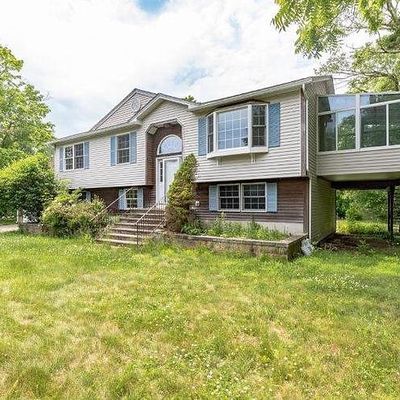 749 R Ocean Avenue, New London, CT 06320