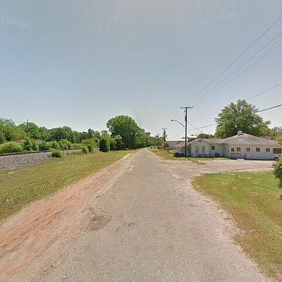 760 Waskom Ave E, Waskom, TX 75692