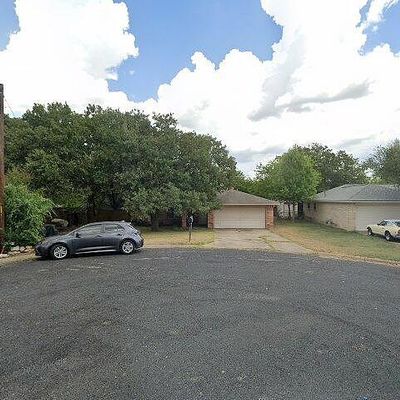 800 Rio Grande Ln, Bryan, TX 77801