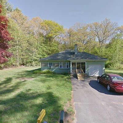 81 Navratil Rd, Willington, CT 06279