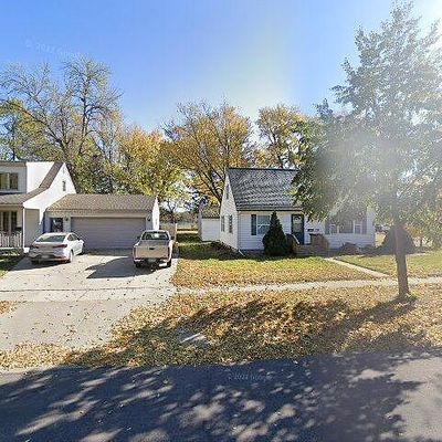 702 N Armstrong Ave, Litchfield, MN 55355