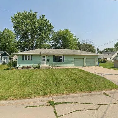 704 W Monroe St, Jefferson, IA 50129