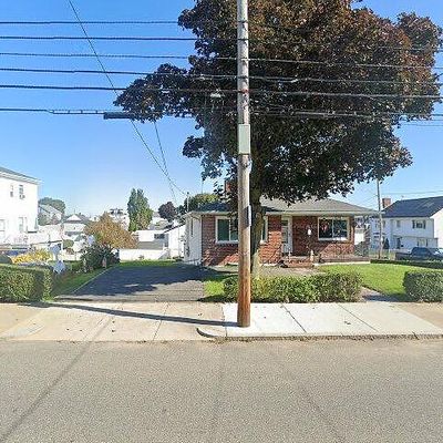 71 Malden St, Revere, MA 02151