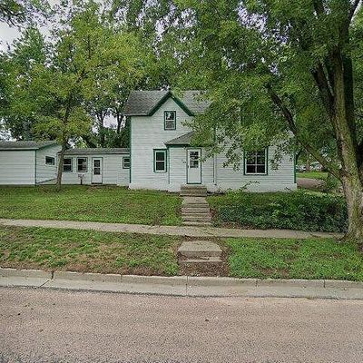 713 N Clark Ave, Dell Rapids, SD 57022