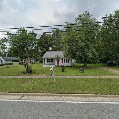 718 E Baker Highway, Douglas, GA 31533