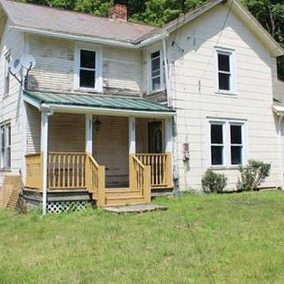 871 Upper Rd, Poultney, VT 05764