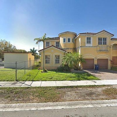 8912 Nw 180 Th Ter, Hialeah, FL 33018