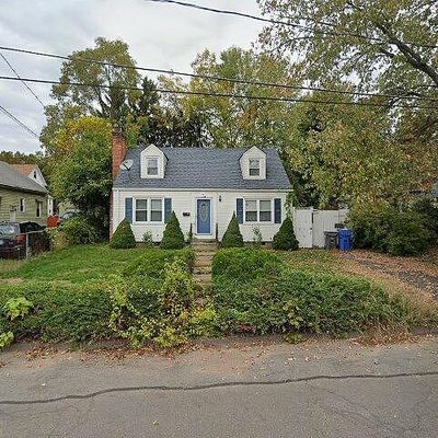 9 Lincoln St, Manchester, CT 06040