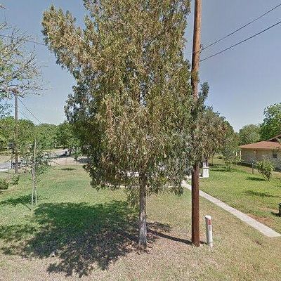 901 E Kennedy St, Beeville, TX 78102