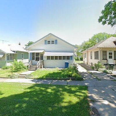 905 Baltimore St, Waterloo, IA 50702