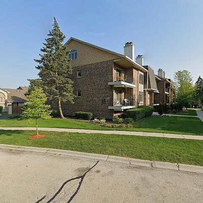 9135 Del Prado Dr #2 N, Palos Hills, IL 60465