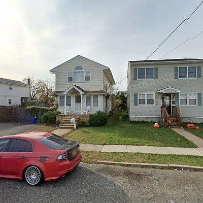 95 Wilson Ave, Amityville, NY 11701