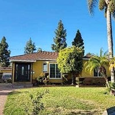 8545 Parrot Ave, Downey, CA 90240