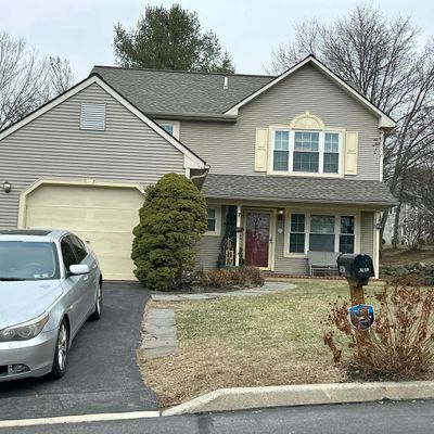 10 Blue Heron Ln, Downingtown, PA 19335