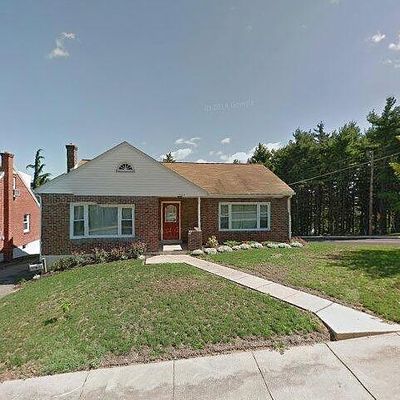 1003 Orchard St, Akron, PA 17501