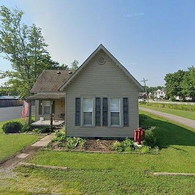 102 E Main St, Henryville, IN 47126