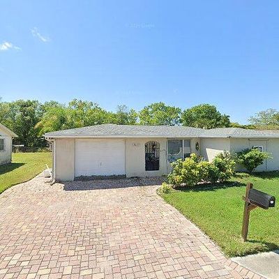 10211 Cherry Creek Ln, Port Richey, FL 34668