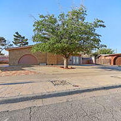 10220 Cardigan Dr, El Paso, TX 79925