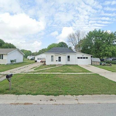 1101 Park St, Woodbine, IA 51579