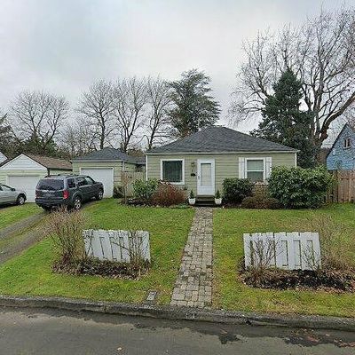 111 Birch Ave, Wood Village, OR 97060