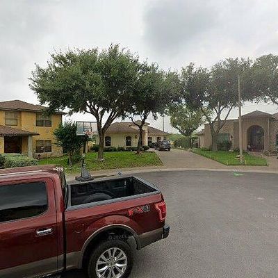 103 Yellowstone Lake Dr, Laredo, TX 78041