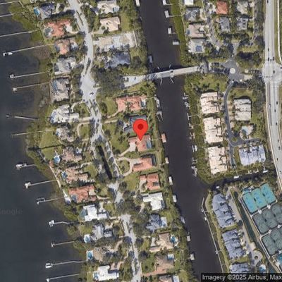 104 Lansing Island Dr, Indian Harbour Beach, FL 32937