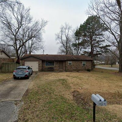 105 Elmwood St, West Fork, AR 72774