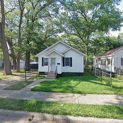 1052 Calvin Ave, Muskegon, MI 49442