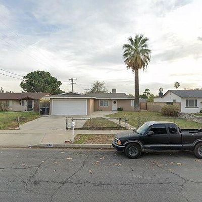 1083 Lorraine Pl, Rialto, CA 92376