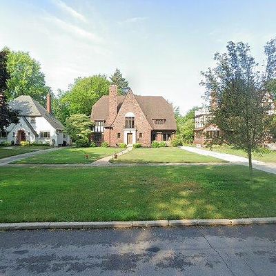 1245 Three Mile Dr, Grosse Pointe Park, MI 48230